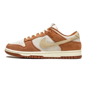 Dunk Low Premium Medium Curry