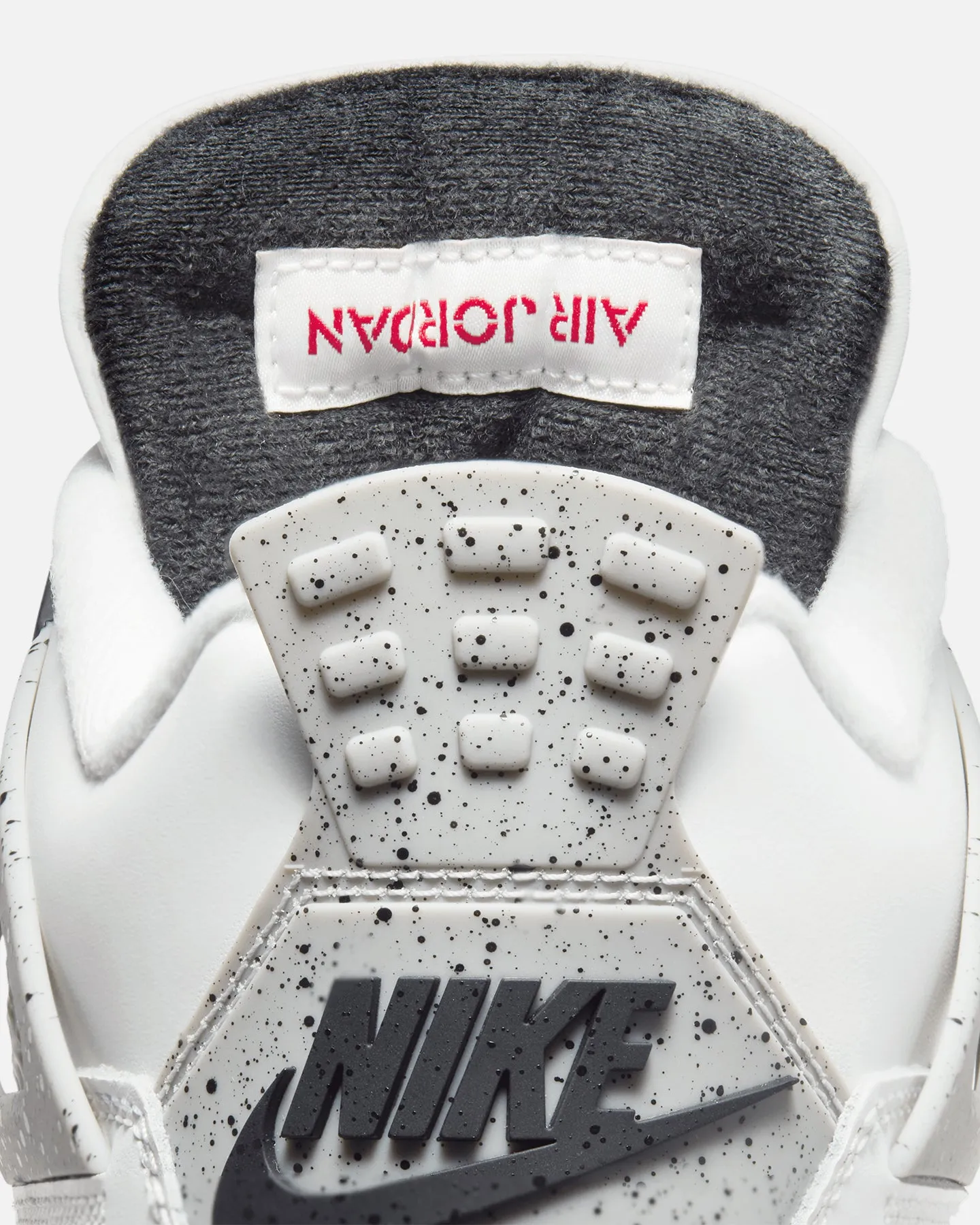 Jordan Air Jordan 4 Retro OG Remastered White Cement Summit White/Fire Red/Cement Grey