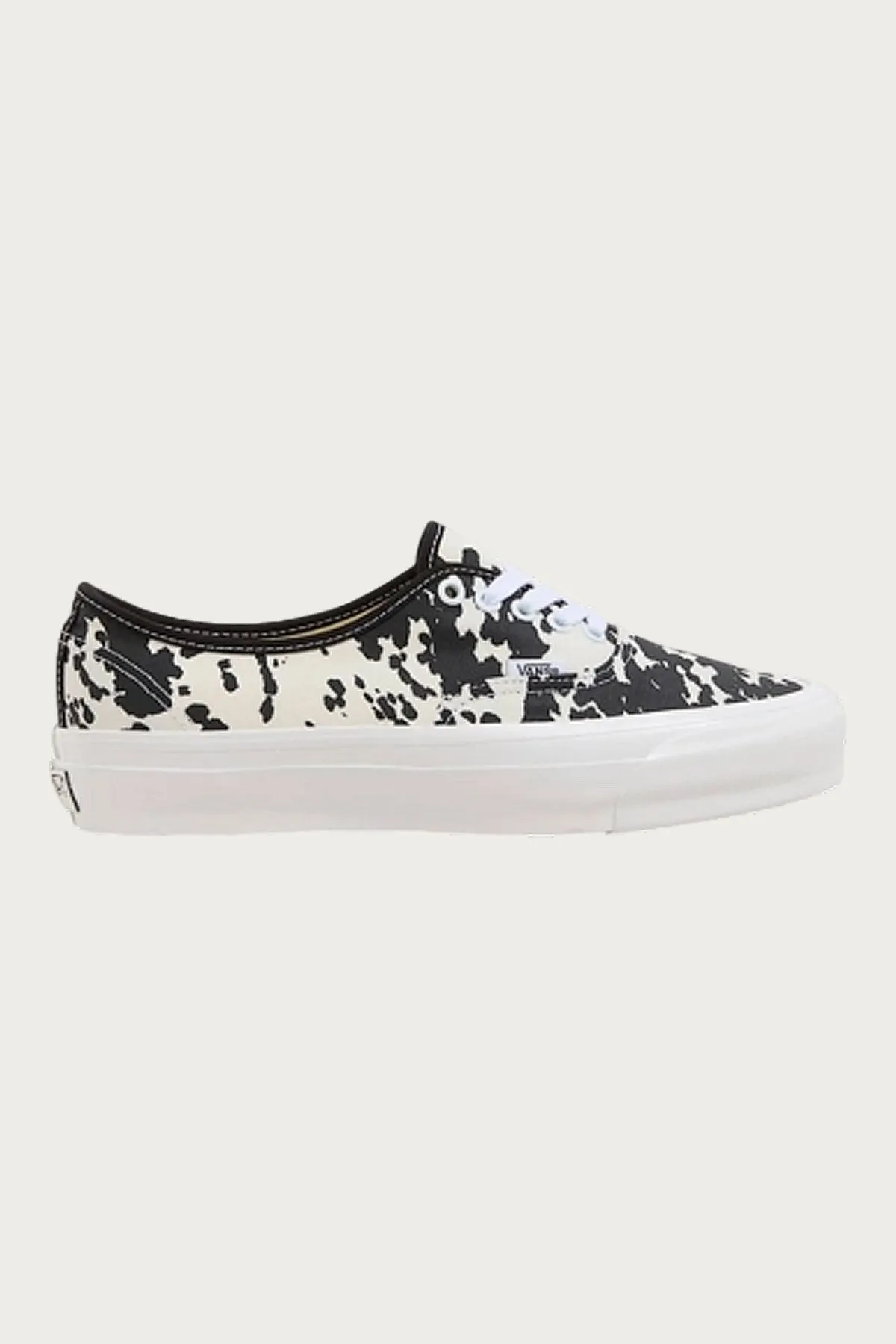 LX Authentic 44 - Cow Black/Marshmallow