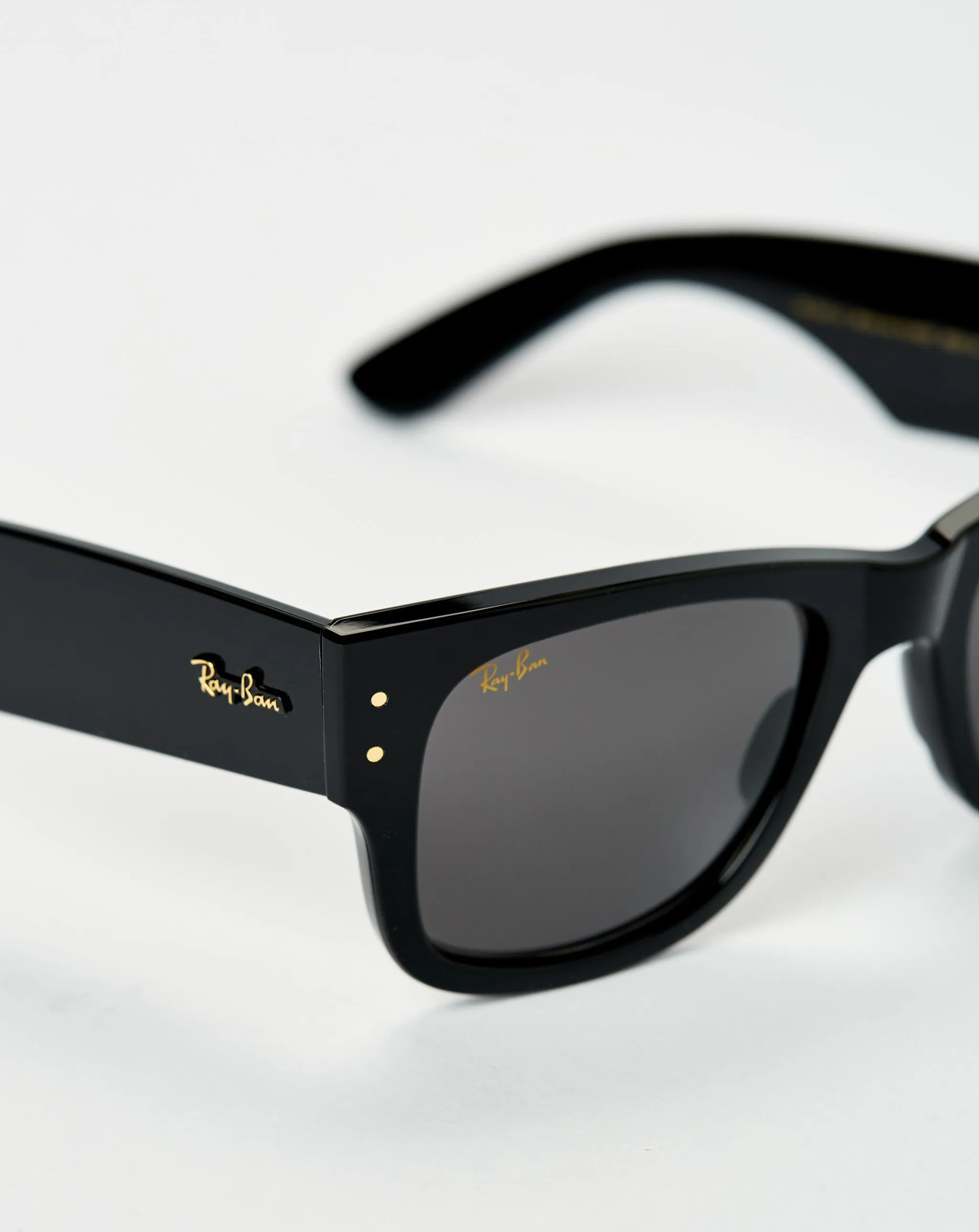 Mega Wayfarer