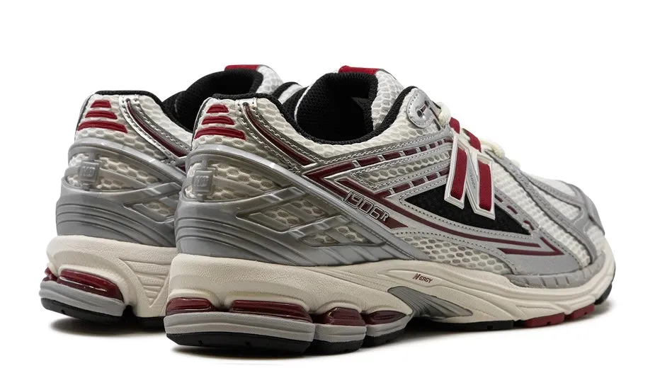 New Balance 1906R Silver Classic Crimson