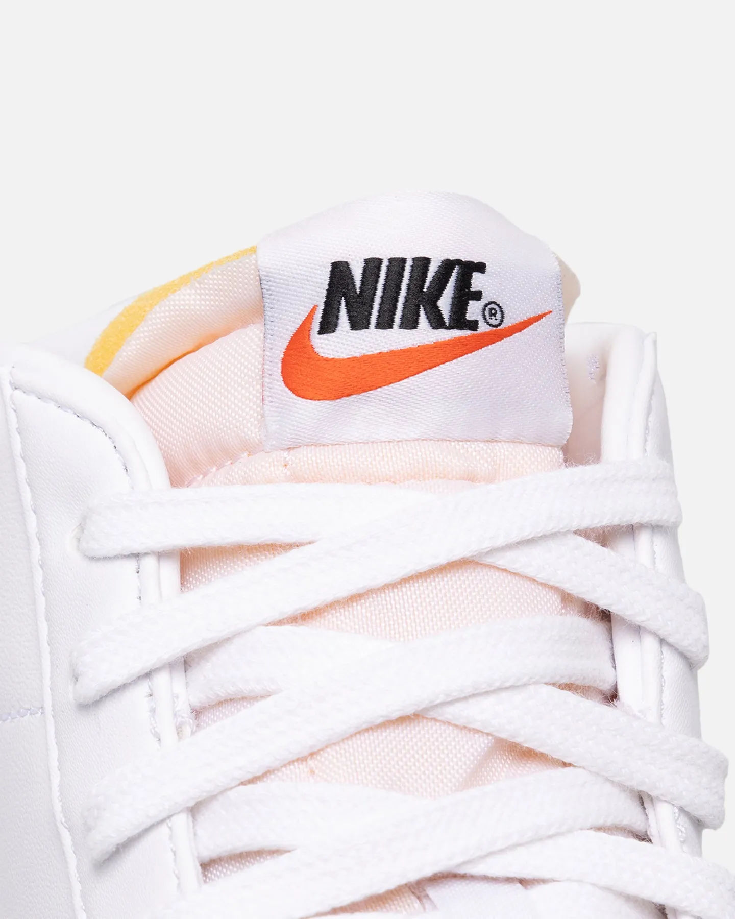 Nike Men's Blazer Mid '77 Vintage White/Black