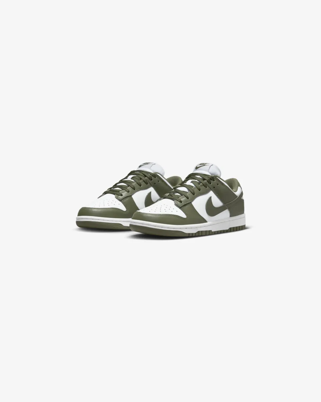 Nike SB Dunk Low Medium Olive Sneakers