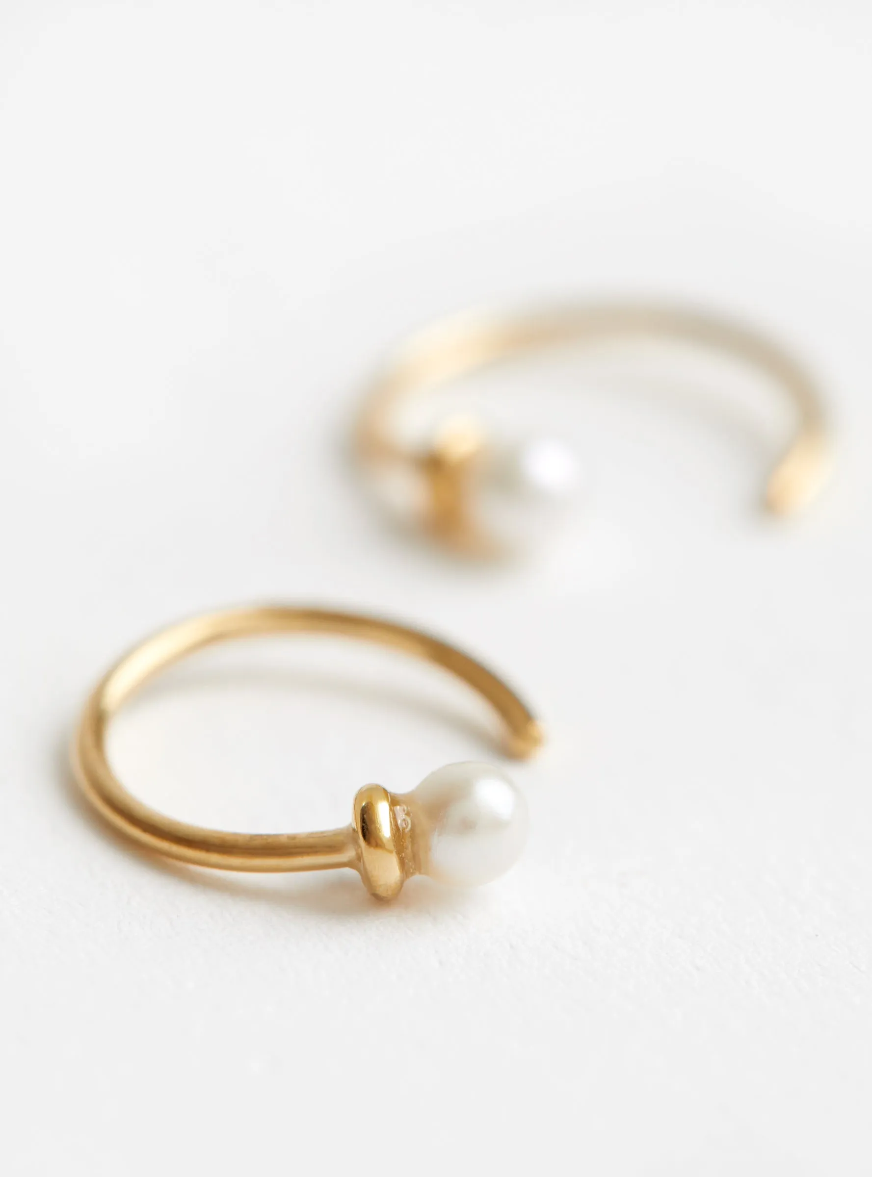 Pearl Hoop Earrings Gold