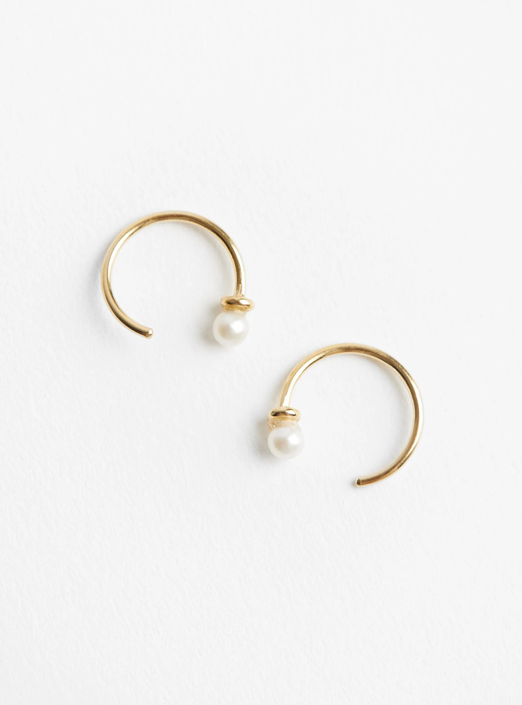 Pearl Hoop Earrings Gold