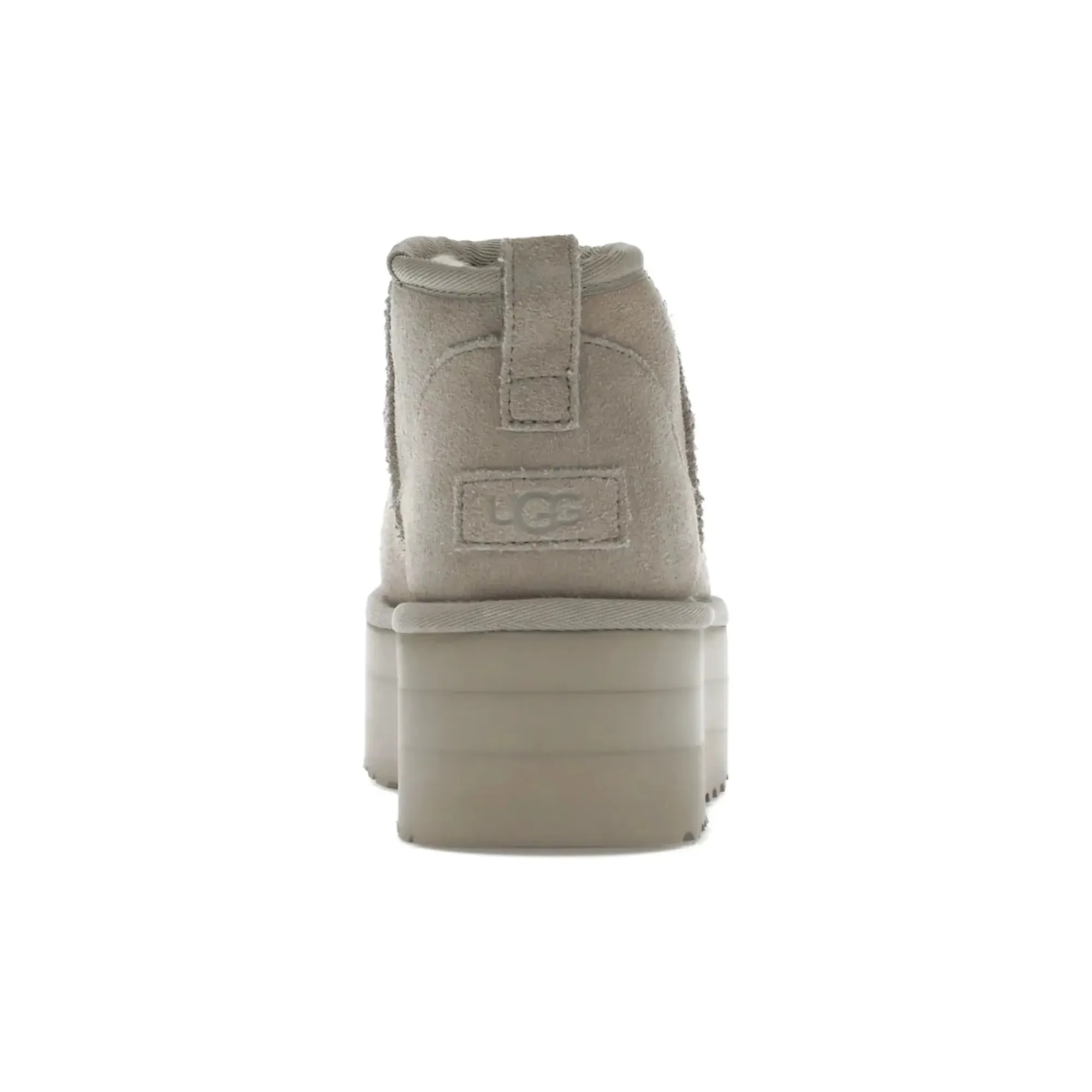 UGG Classic Ultra Mini Platform Goat (W)